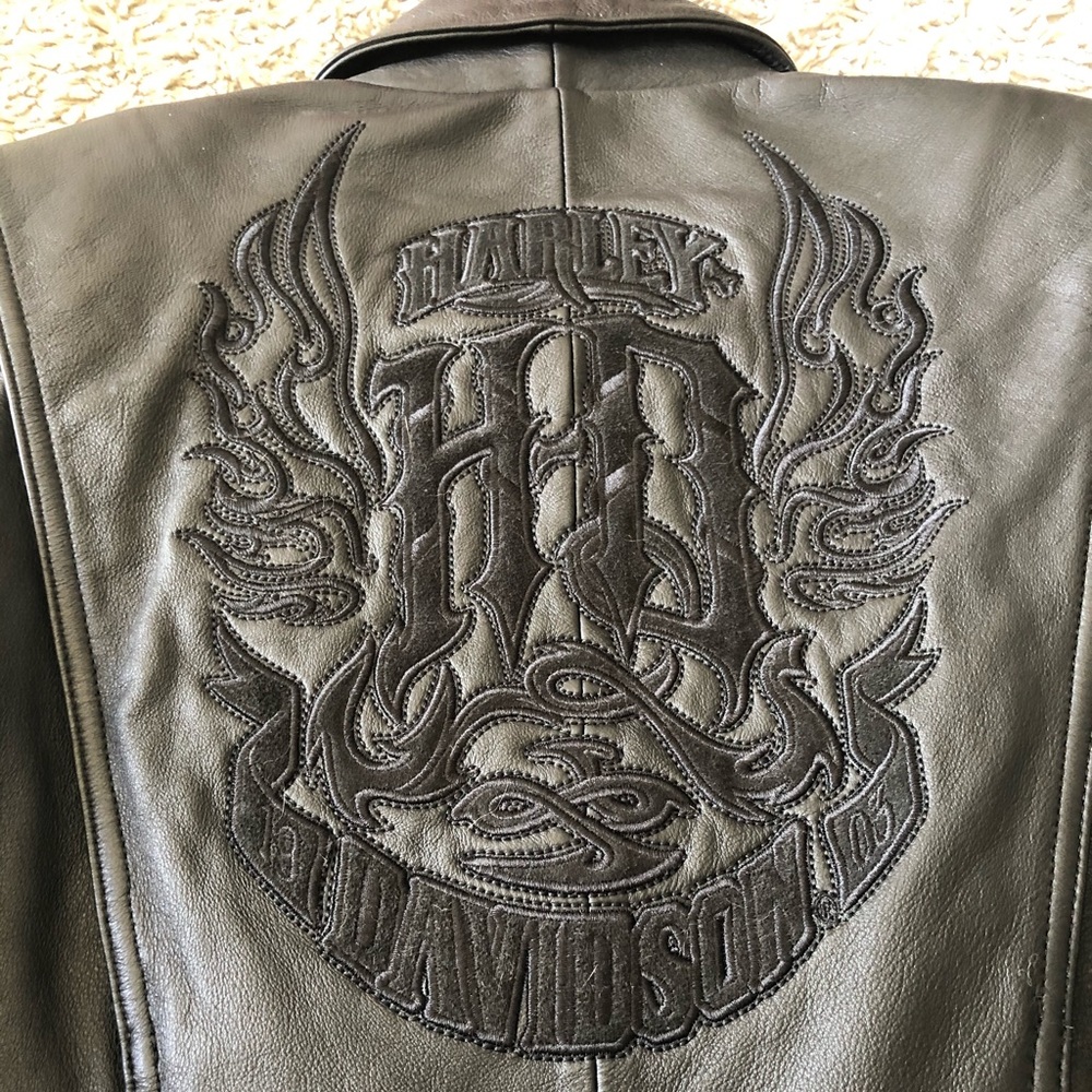 Genuine Harley Davidson Ladies Leather Jacket-FINAL PRICE REDUCTIOn